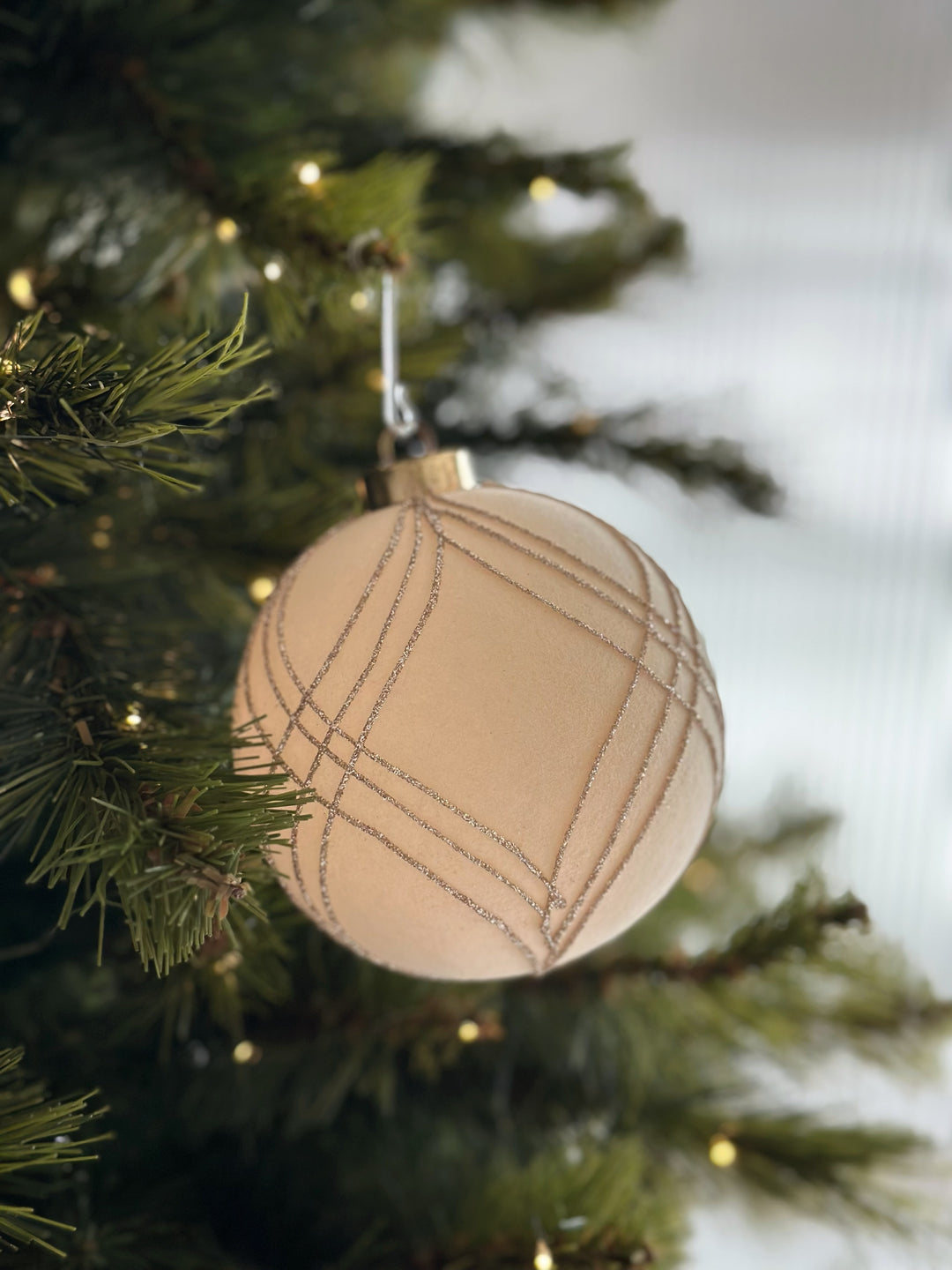 Opulent Glow Velvet 10cm Bauble Set (set of 4)