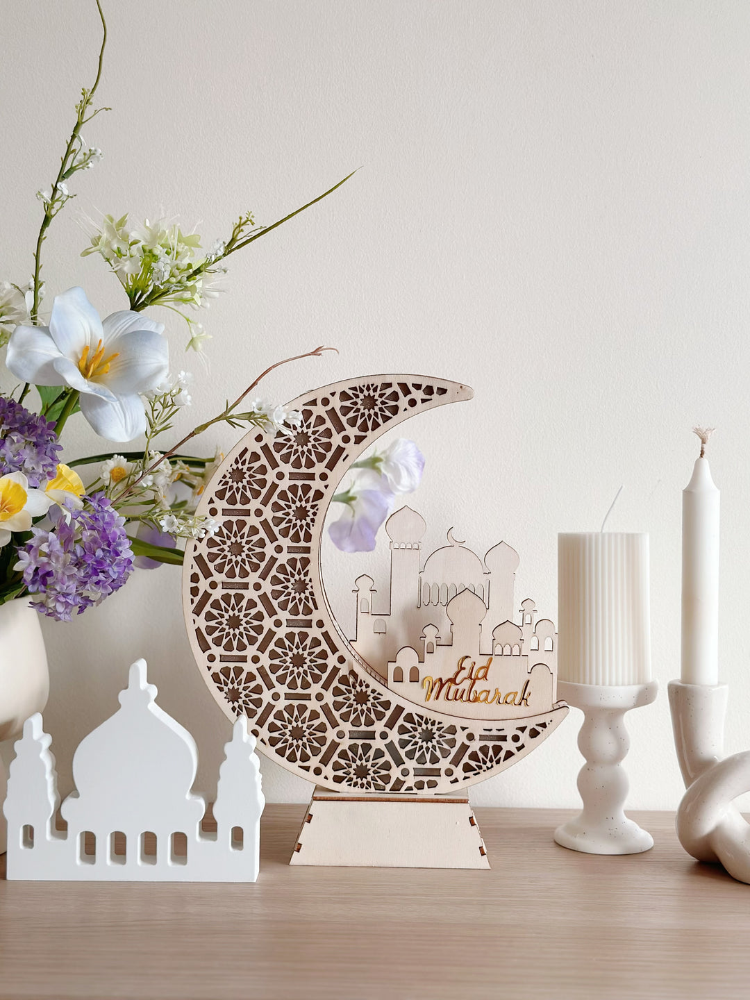 PRE-ORDER (3-7 Mar): Crescent Harmony Light Display