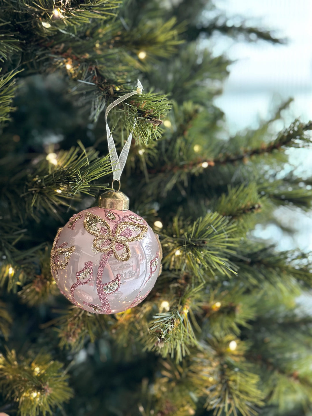 Butterfly Bliss Dusty Pink 8cm Glass Bauble (2 options)