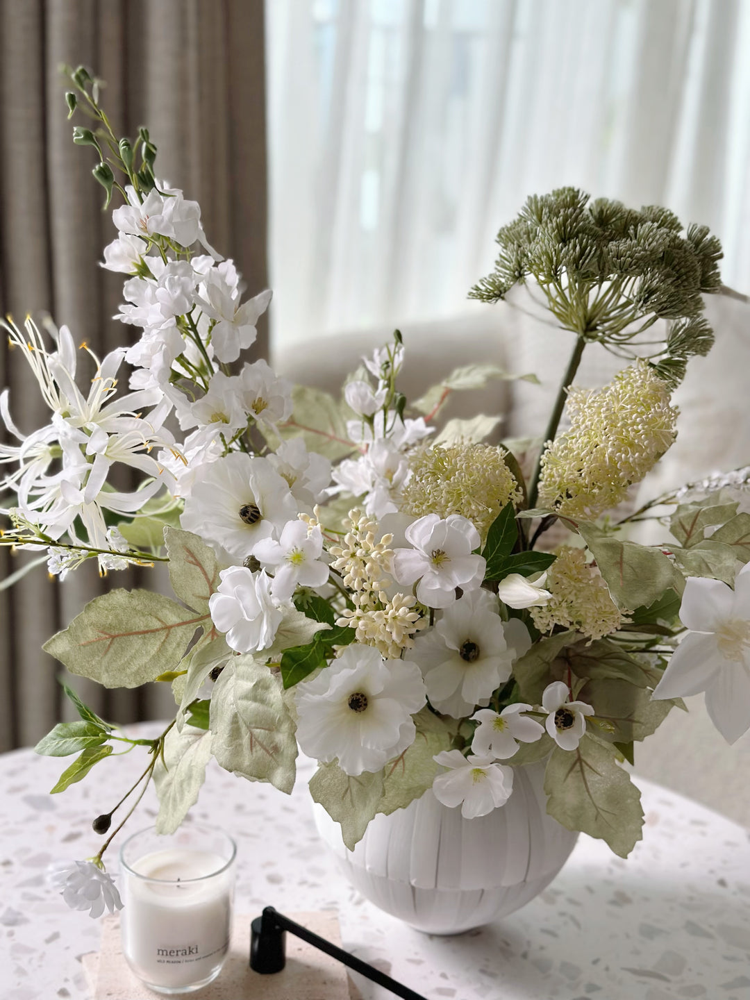 Tranquil Cloud Meadow in the Vase (1-sided)