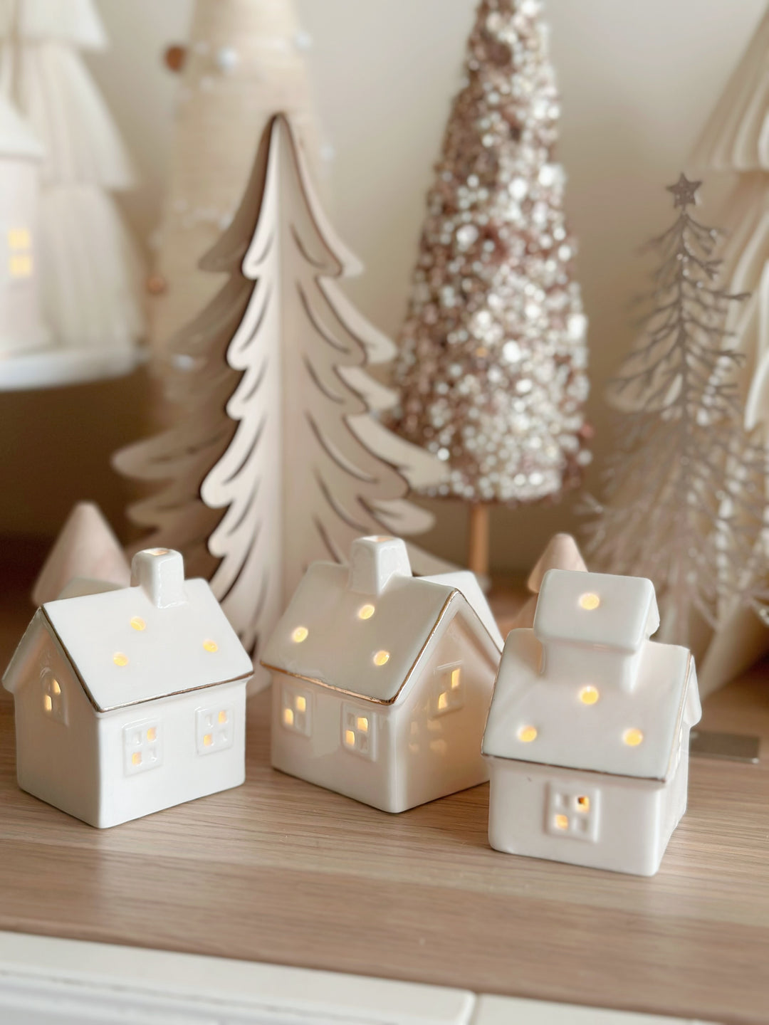 Snowy Christmas Cottages Mini House Set (set of 3)