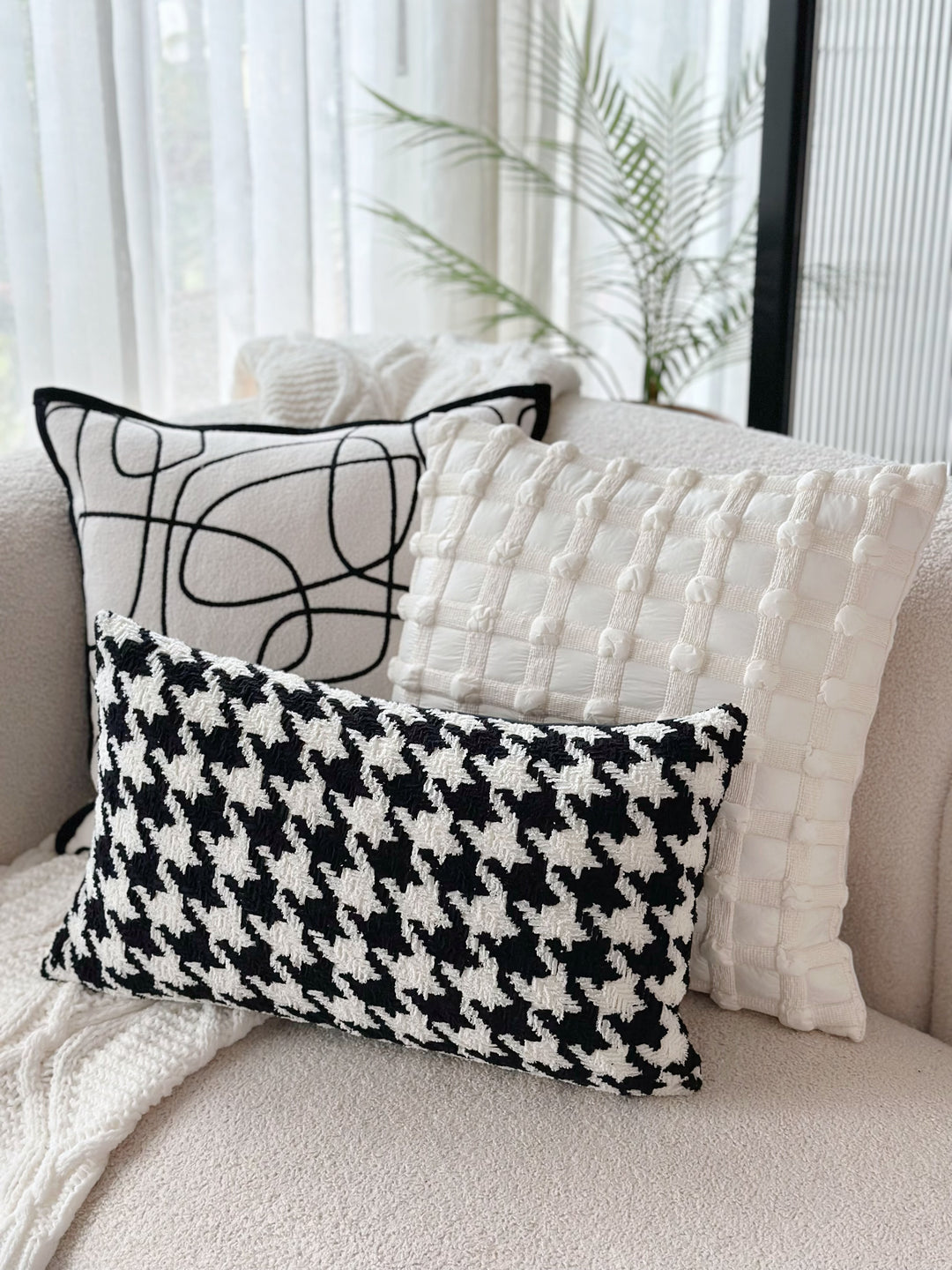 Bubble Grid Cream White Cushion Cover