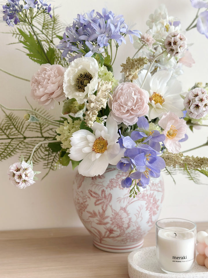 Blooming Tranquillity in the Vase (1-sided)