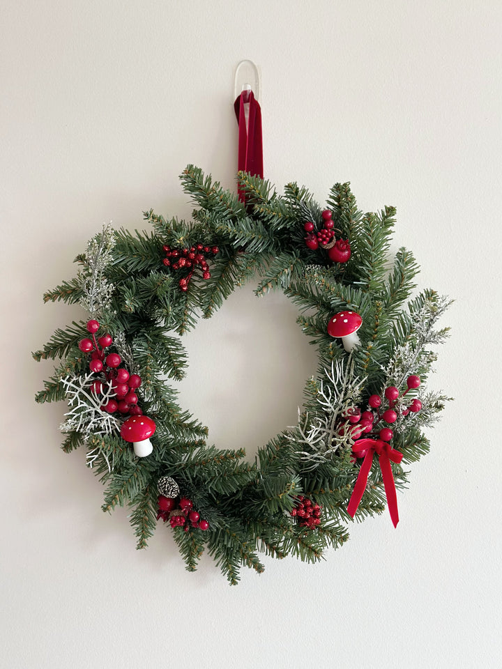 PRE-ORDER (18-21 Nov):  Woodland Berry Charm Wreath