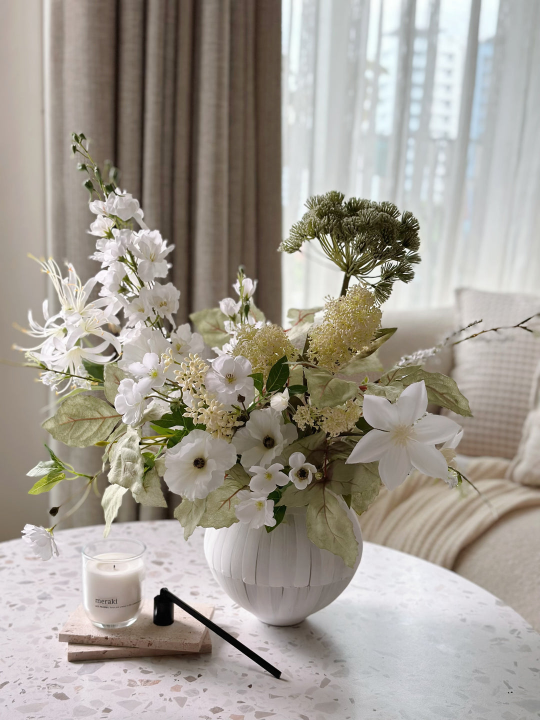 Tranquil Cloud Meadow in the Vase (1-sided)