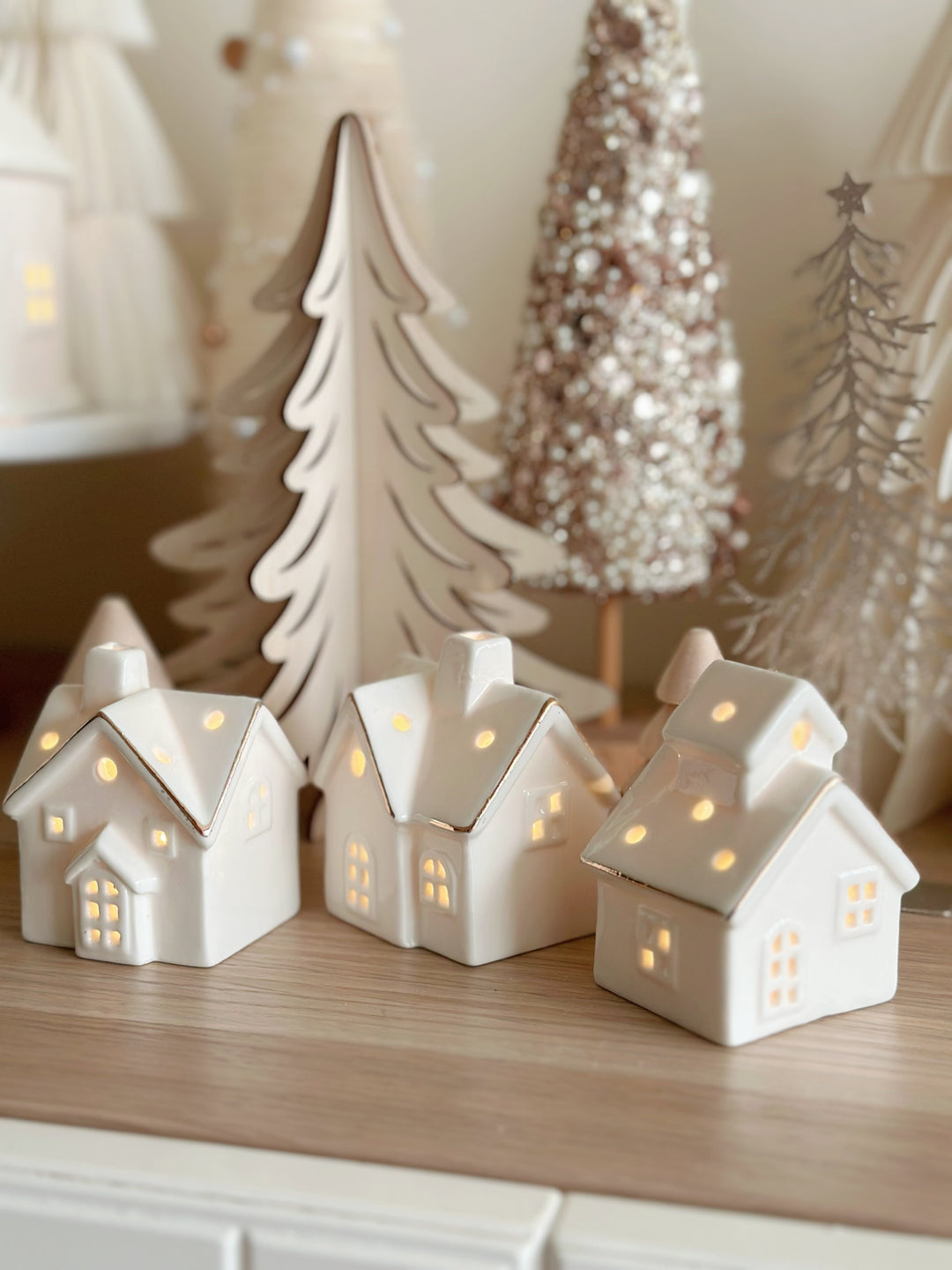 Snowy Christmas Cottages Mini House Set (set of 3)