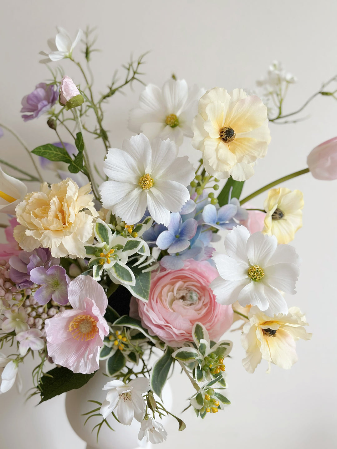 Aquarelle Blooms Bouquet (front facing)