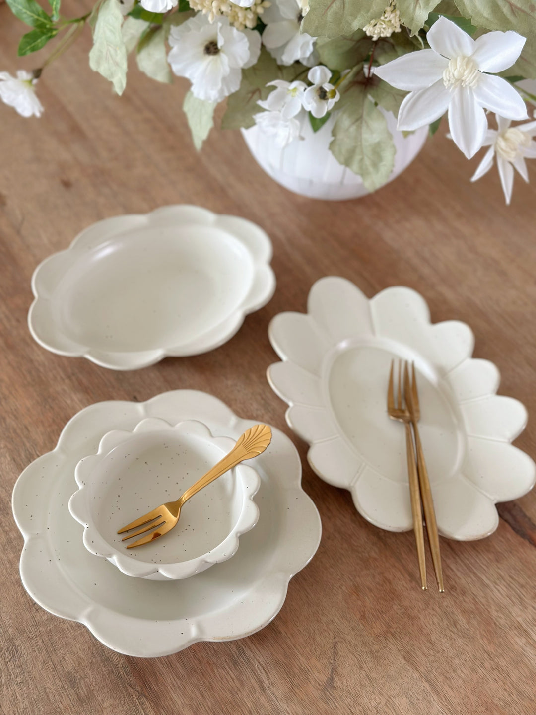 Heirloom Bloom Tableware (4 options)