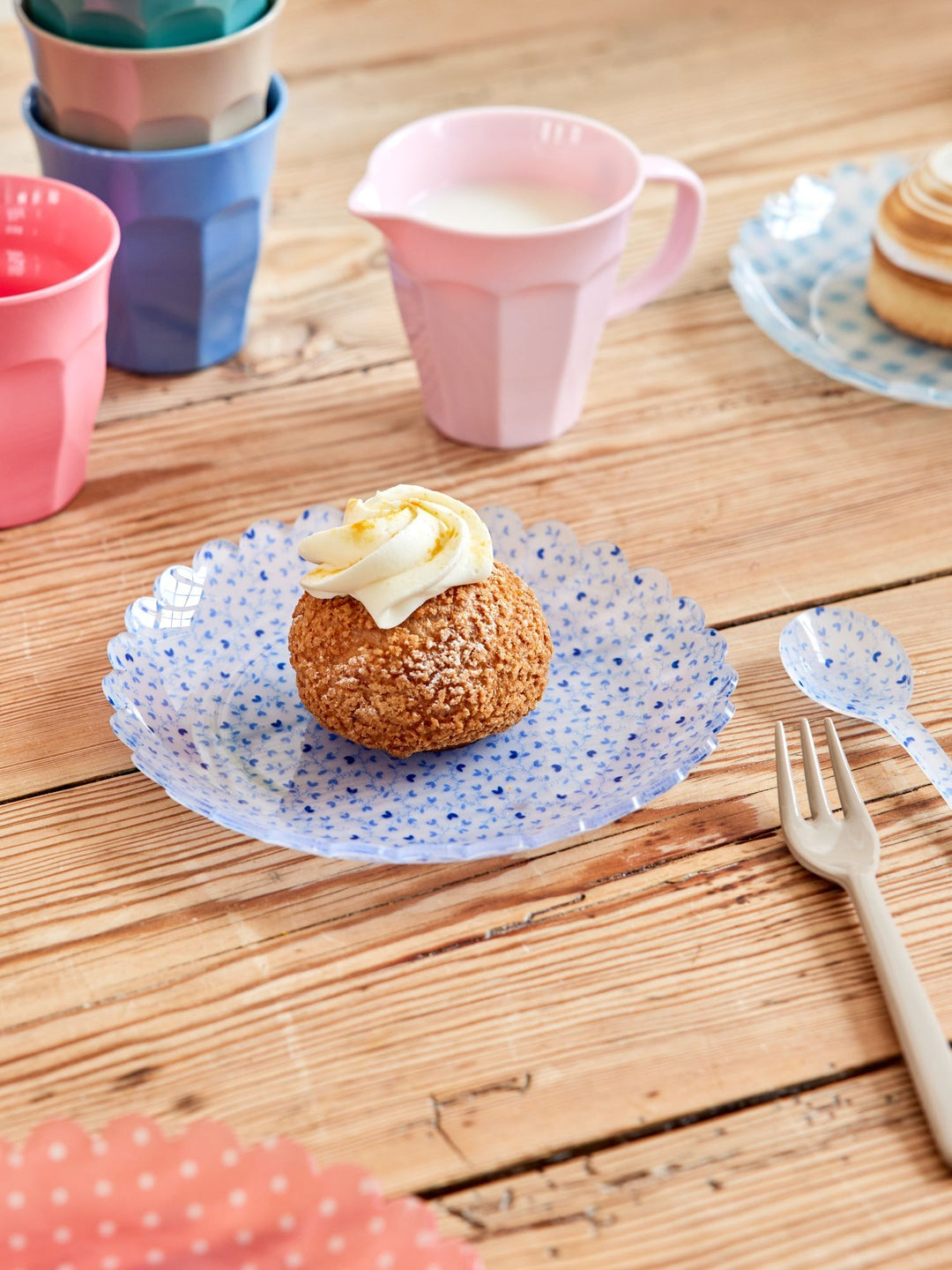 Blue Hearts Fabric Acrylic Cake Plate