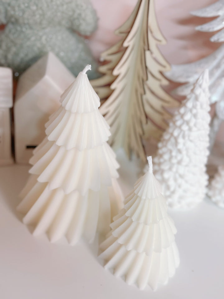 PRE-ORDER (21-27 Nov): Curvy Grooves Cream Christmas Tree Candle (2 sizes)