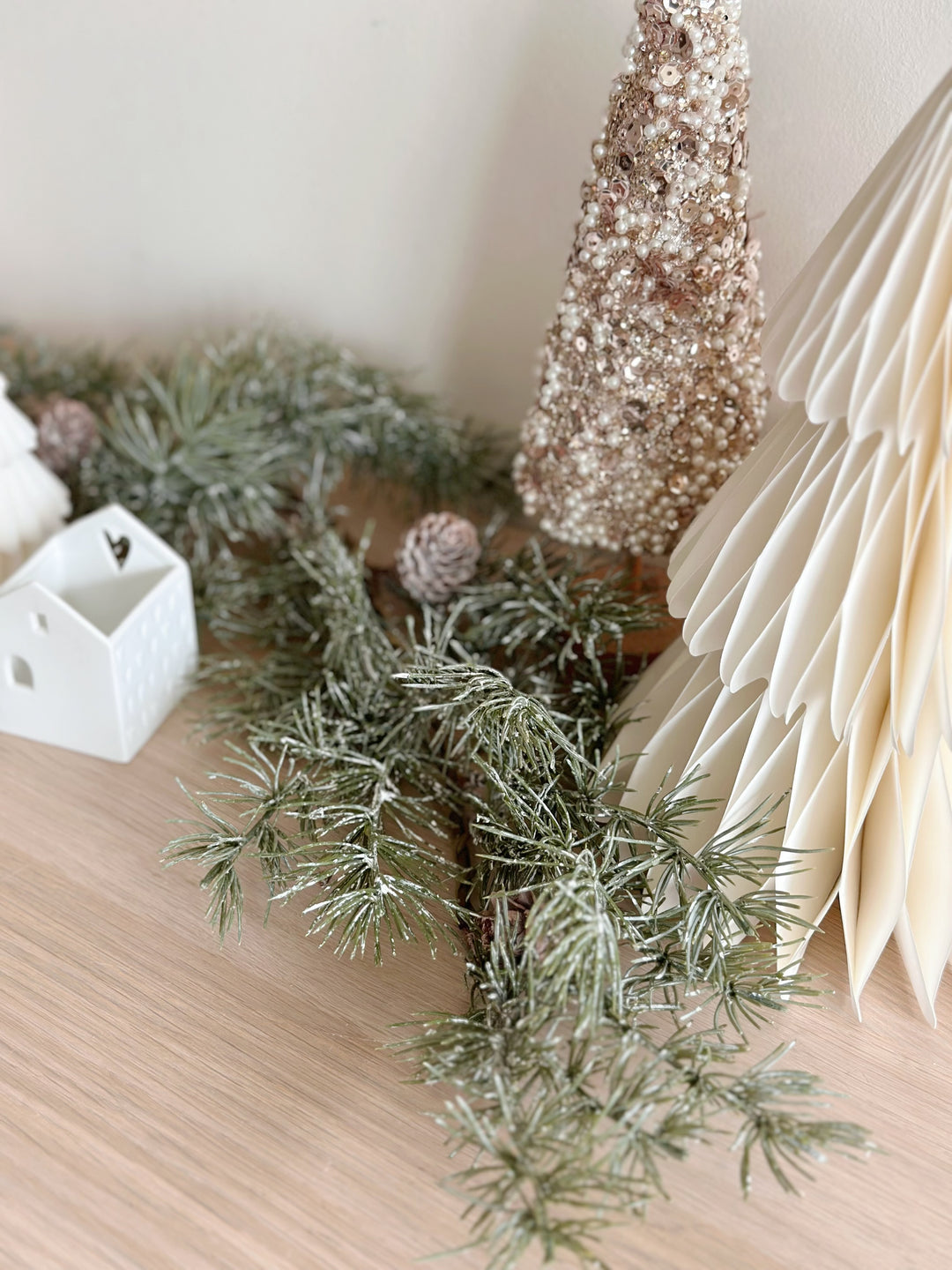 Plastic Fir Spray Garland (1.5m)