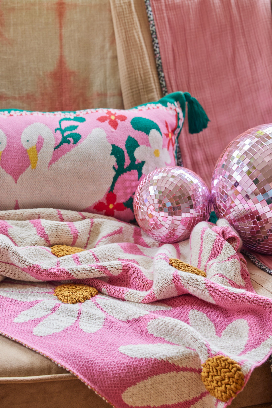 Cotton Knitted Blanket in Pink with Embossed Flowers and Green Tassels