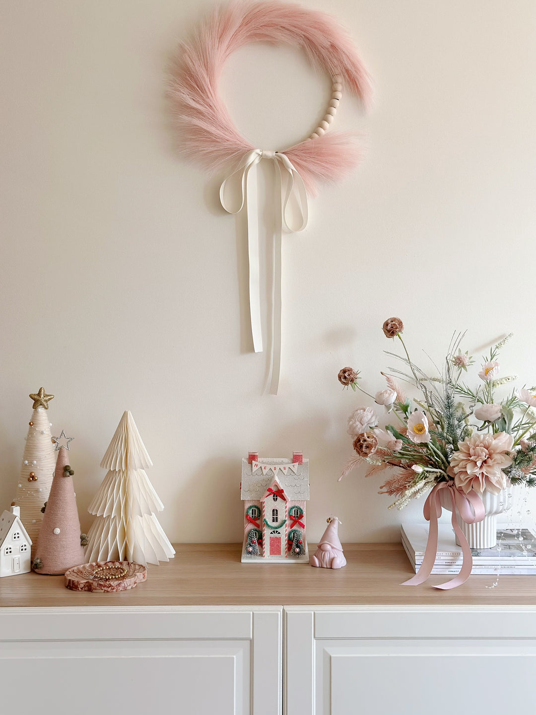 Sweet Pink Elegance: Beaded Pampas Halo Wreath