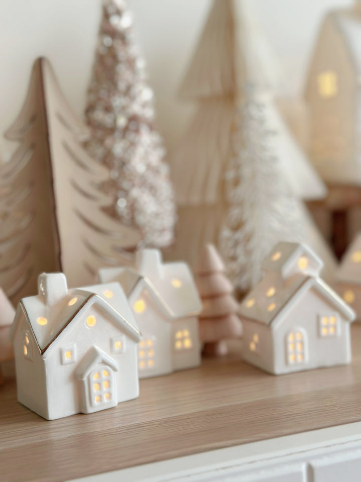 Snowy Christmas Cottages Mini House Set (set of 3)