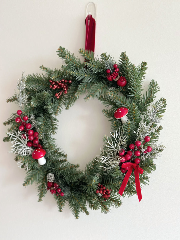 PRE-ORDER (18-21 Nov):  Woodland Berry Charm Wreath