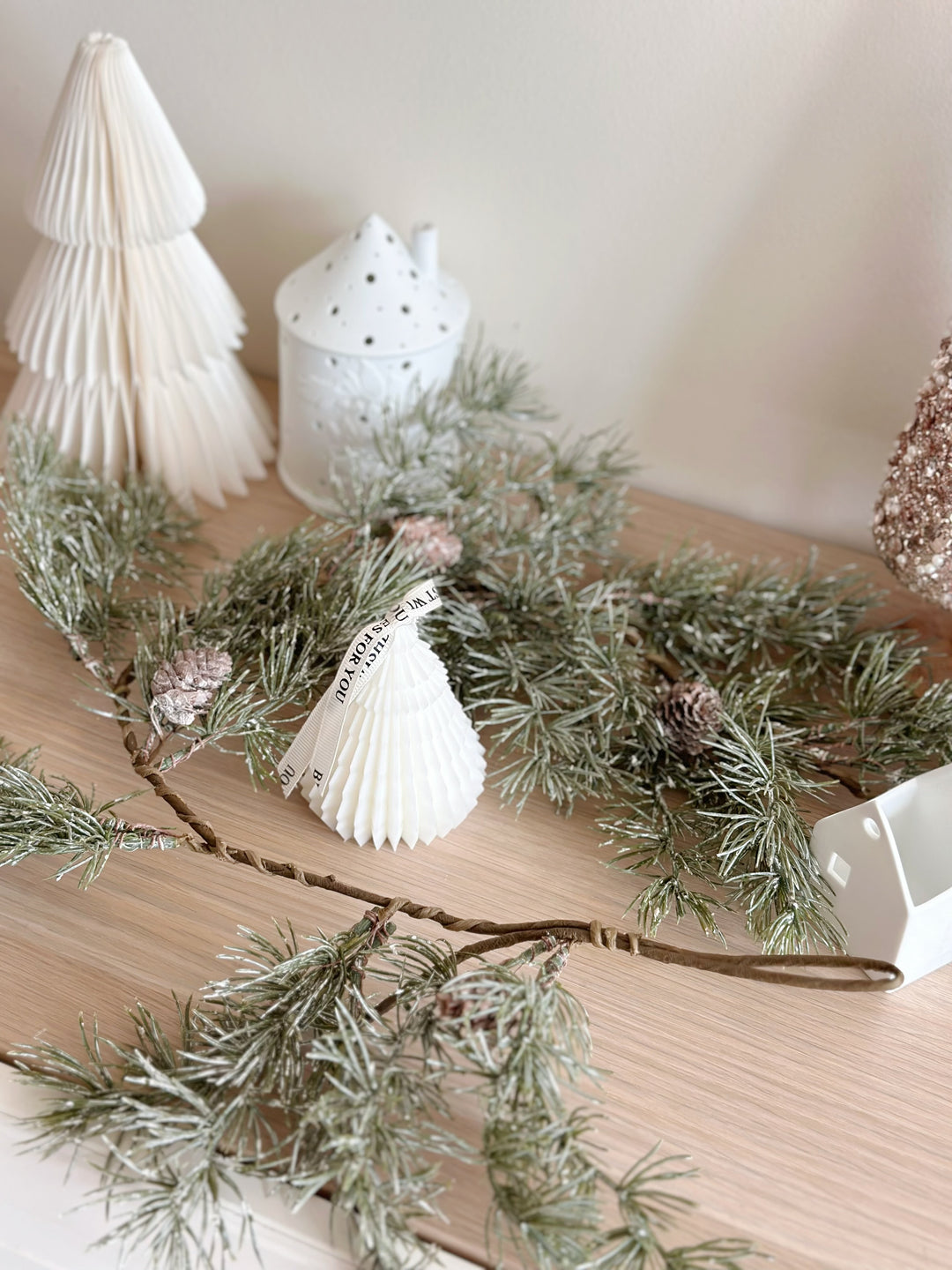 Plastic Fir Spray Garland (1.5m)