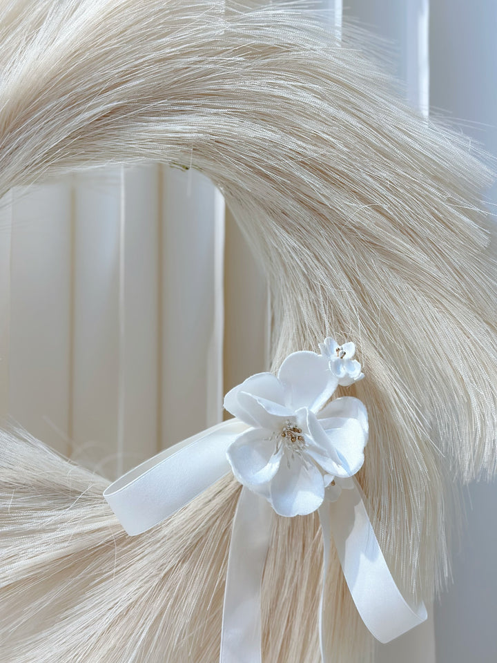 Whispered Elegance: Pampas & Silk Floral Wreath