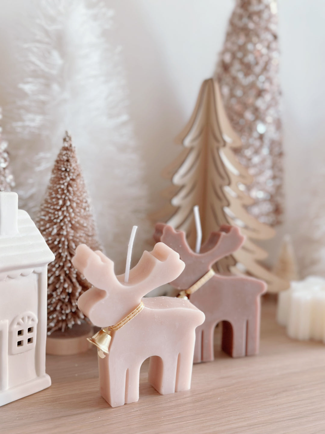 PRE-ORDER (21-27 Nov): Reindeer Candle (2 colours)