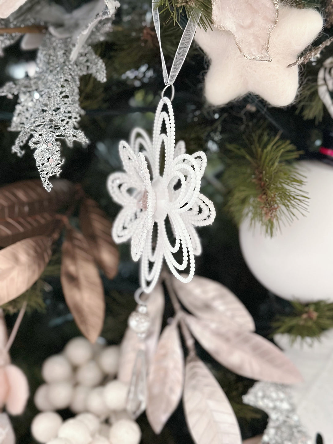 Champagne Gold Rim White Leaves Wreath Ornament