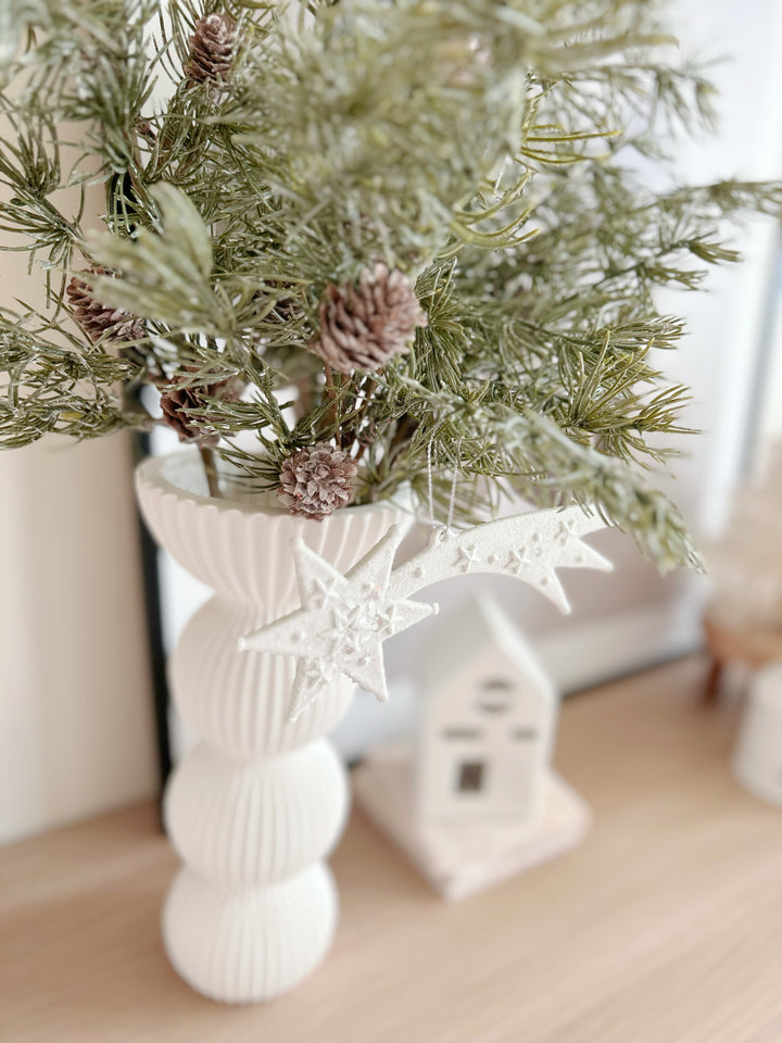 White Resin Shooting Star Ornament