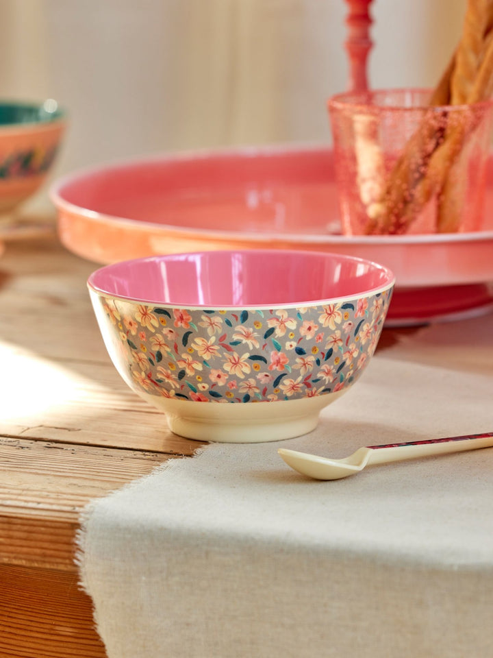 Small Sandy Flower Medium Bowl