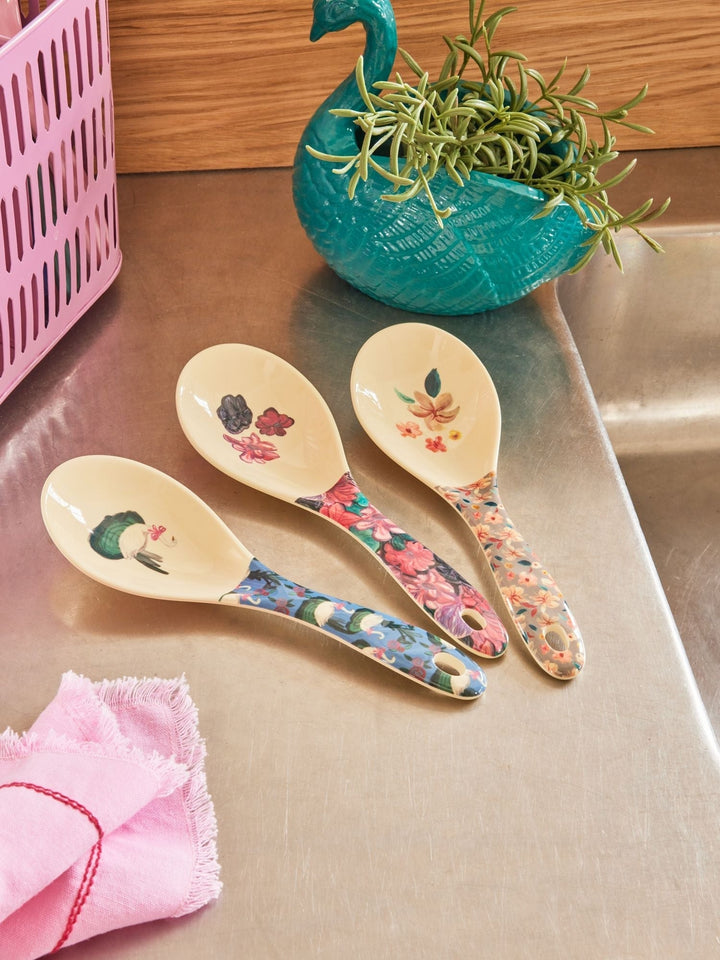 A New York Minute Melamine Salad Spoon