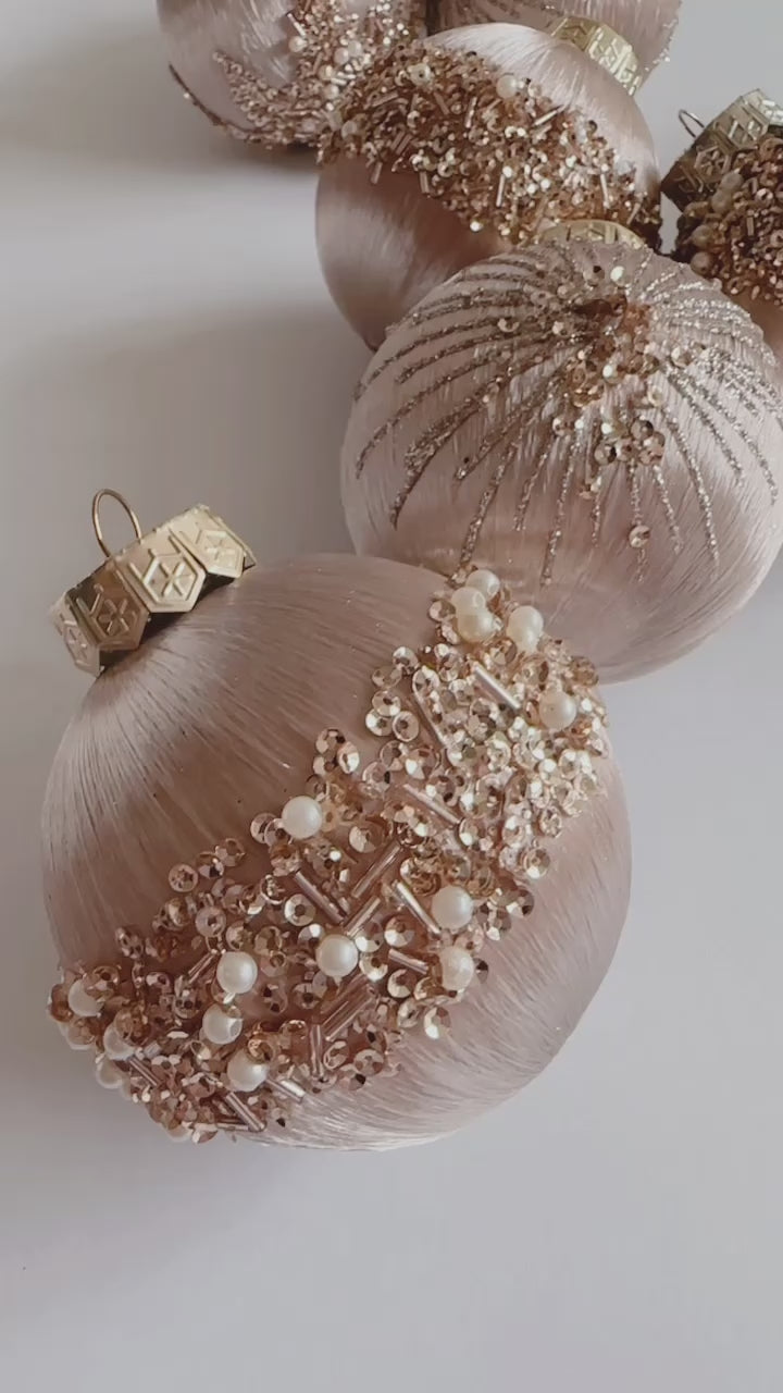 Champagne Gold Elegance Metallic Threaded Bauble Set (set of 9)