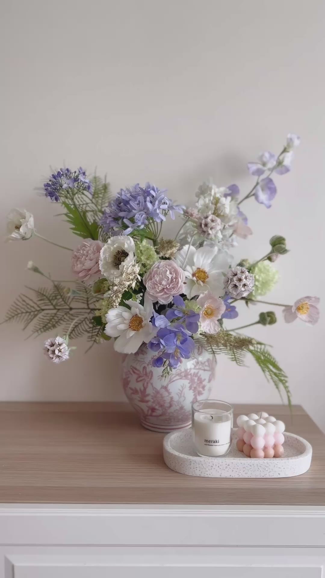 Blooming Tranquillity in the Vase (1-sided)